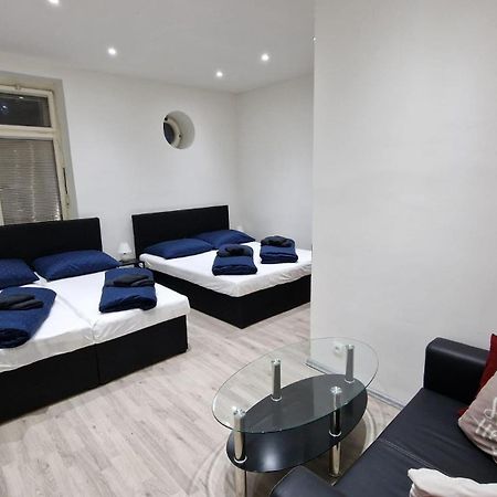 Apartment Flora - Late Check-Out At Noon 12 O Clock For Free 布拉迪斯拉发 外观 照片