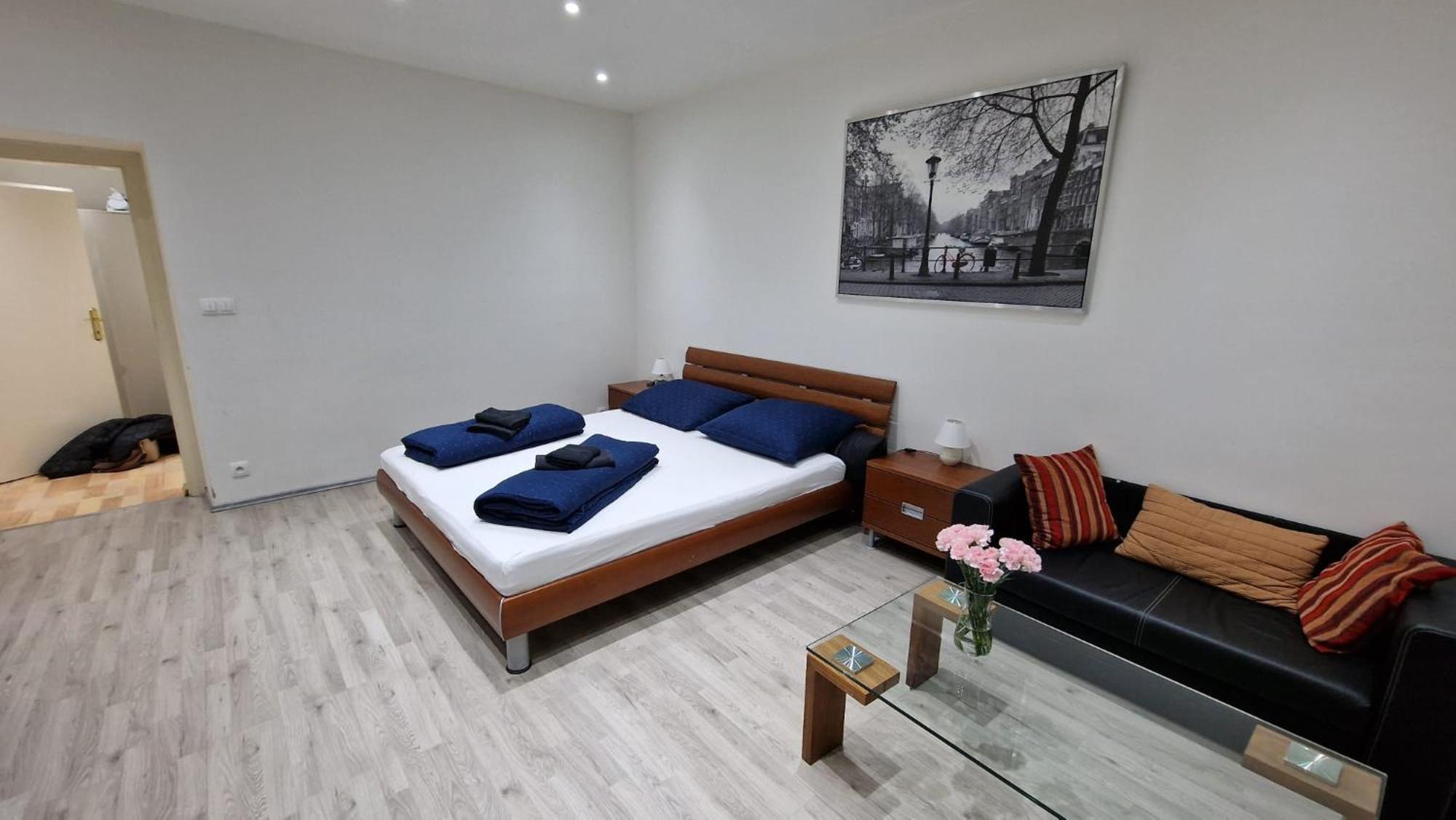 Apartment Flora - Late Check-Out At Noon 12 O Clock For Free 布拉迪斯拉发 外观 照片
